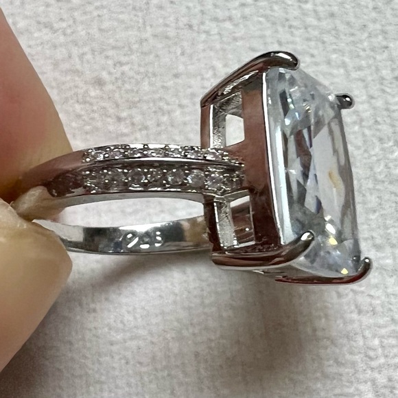 NEW 925 Sterling Silver White Diamond Emerald Radiant Cut Wedding Ring Sapphires - Picture 7 of 15